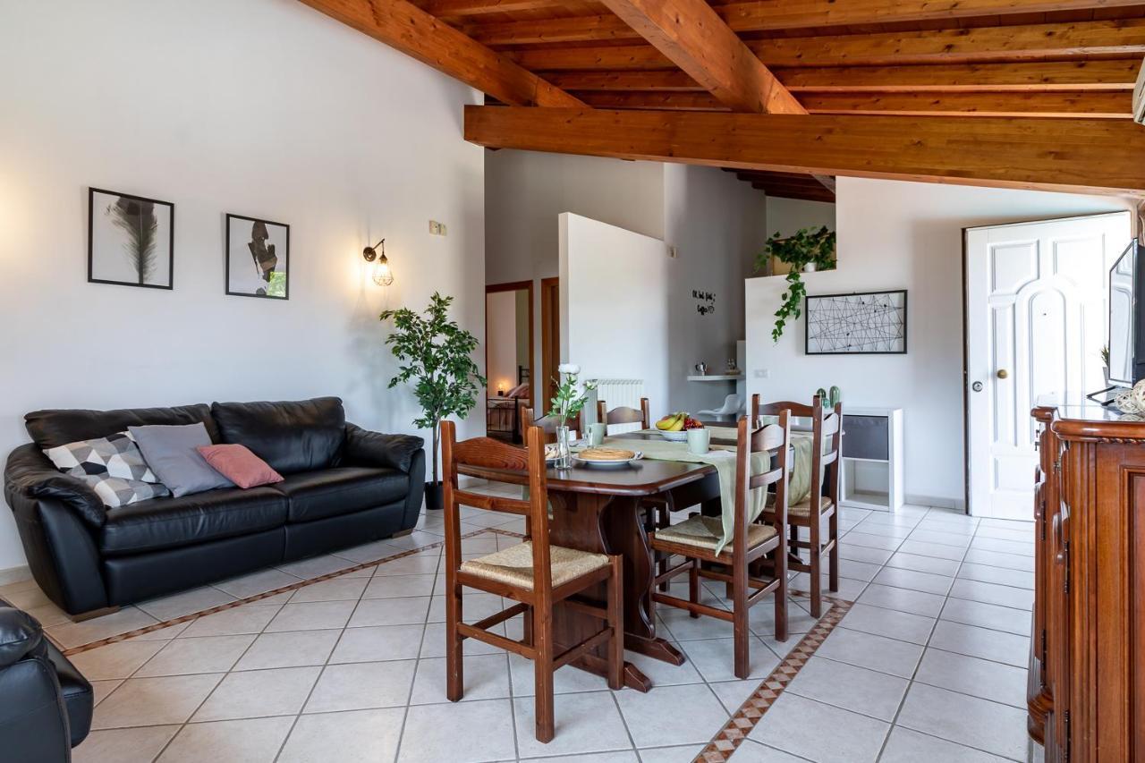 Villa Vacanze La Quercia Carbognano Exterior foto